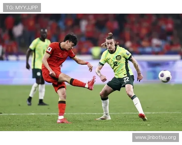 国足0比2不敌澳大利亚 赛尔吉尼奥首秀出色 出线希望仍存