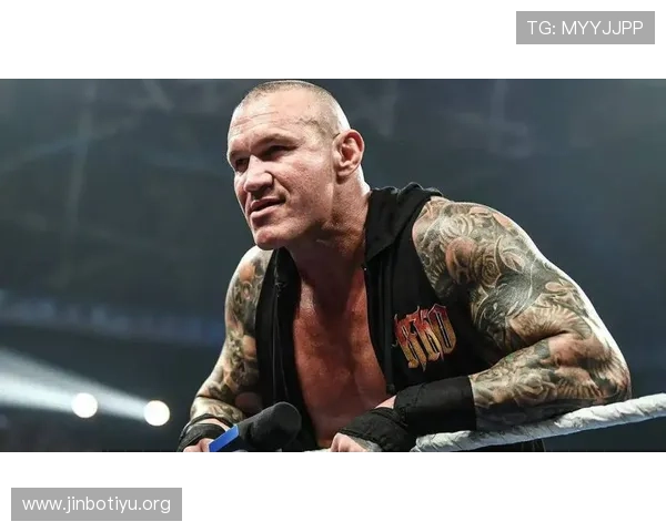 德鲁麦金泰尔差点被兰迪奥顿RKO锁定惊险一刻再现WWE精彩对决