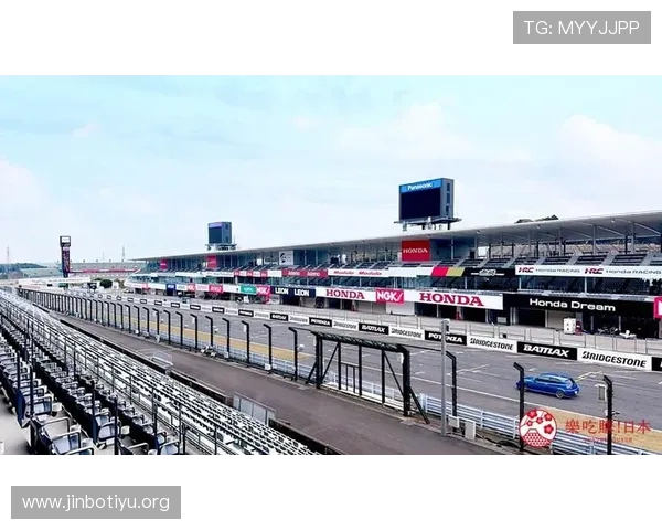 角田车库新门头贴图曝光 铃鹿赛场热闹非凡