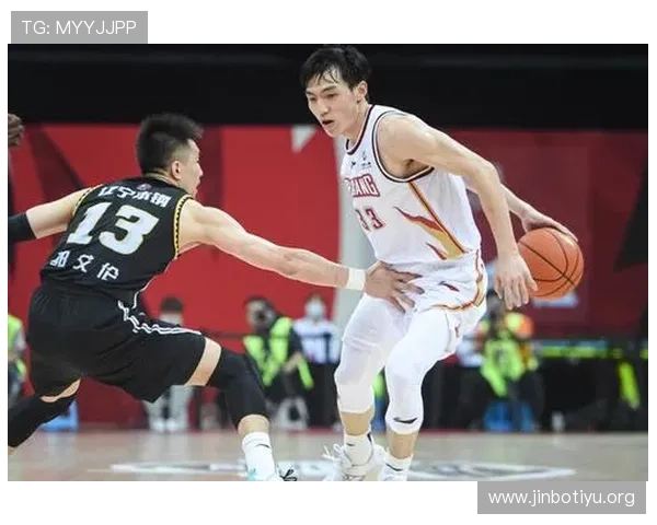 面对裁判争议他拒绝躺平以一己之力扛起全队展现真正的领袖担当